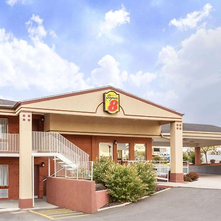 Super 8 By Wyndham Salina/Scenic Hills Area Hotell Eksteriør bilde